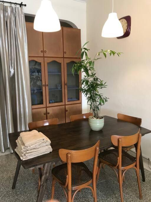 Rumah liburan Cosy Big House 5min Ciq Sogo Ksl Mall 4br 12pax *