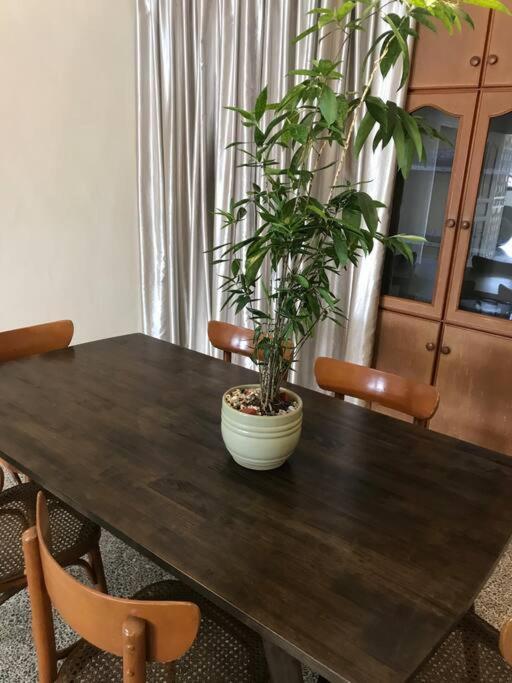 Cosy Big House 5min Ciq Sogo Ksl Mall 4br 12pax * Johor Bahru
